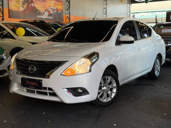 NISSAN VERSA 1.6 16V FLEX SV 4P XTRONIC